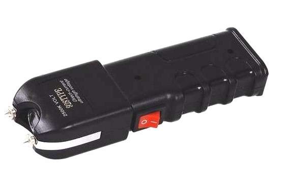 2500KV (2.5 Million Volt) Stungun with Built-in Torch plus Carry Pouch and Charger (TFJSJ 928)