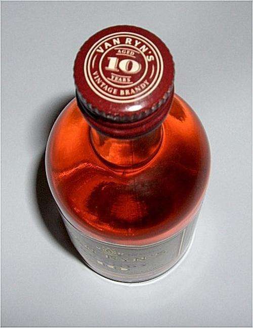 top cap harvest good deal nice stunning gift present father's day birthday promotional promotion geskenk pa dad vader oupa grandpa drink drinker alcohol alcoholic 38% 43% vol alc content expert excellent exceptional class classic pure golden hue color colour gold brown yellow bottle bottled brilliant clear clean skoon special bargain red hot closing soon serve chilled neat old man men gent gentleman collector collectable collectible antique rare scarce limited edition collectors edition case product of the rsa za dop liquor