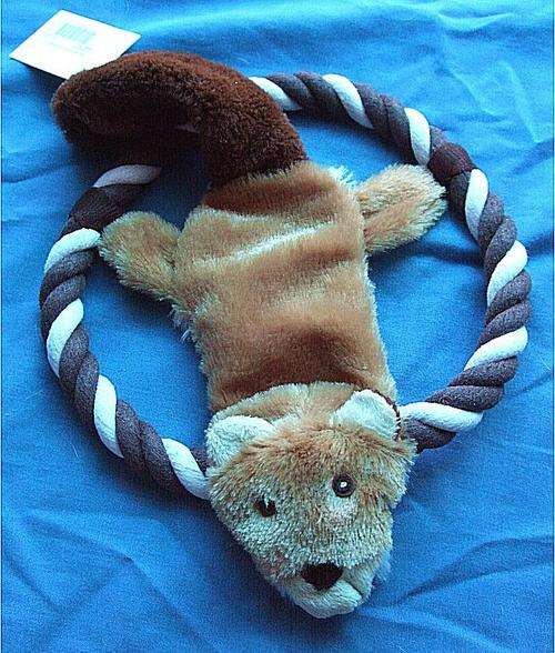 throwing ring disc circle fun brilliant excellent nice lekker oulik critter crawl toy stuffed stuff deer bok cat dog