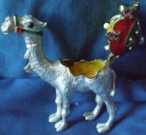 non magnetic non-magnetic metal silver camel lift up secret stash holder hole compartment hump colourful colours beautiful wow stunning lovely ornament figurine oriental jerusalem desert animal small medium in the home display case collection collector collector's edition collect kameel new secondhand solid bright light gold golden rim other antique red green yellow ears perfect gift present glitter shining euthopian round craft art christmas birthday new year holidays valentines day limited stock one 1 only closing soon bargain low price cheap sale crazy tuesday decoration wacky wednesday snap friday weekend special R1 auction bid buy now must have giving season decor fancy courier carrier carry transport pearl jewelery woman girl wife daughter grandmother friend girlfriend women accesories 