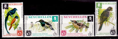 SEYCHELLES 1976, 8 Nov. Birds - 4th Pan-African Congress, set, MNH, CV +/-R 105.00 view scans