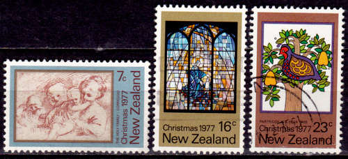 NEW ZEALAND 1977, 5 Oct. Christmas, set, UH, CV +/-R 20.00 view scans