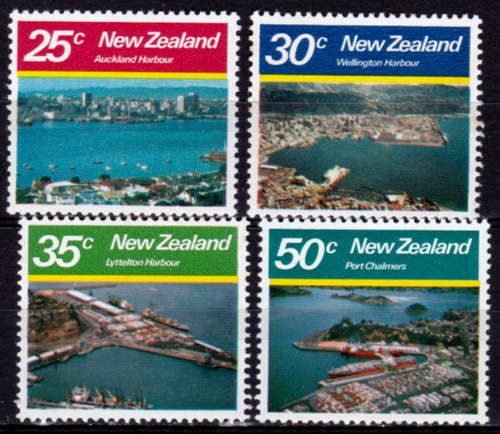 NEW ZEALAND 1980, 4 June. HARBOURS, set, MNH, CV +/-R 25.00, view scans