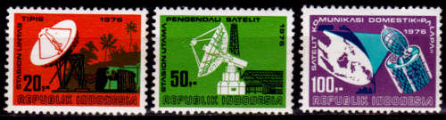 INDONESIA 1976, 8 July. INAUG DOMESTIC SATELLITE SYSTEM, set, MNH, CV +/-R 55.00 view scans