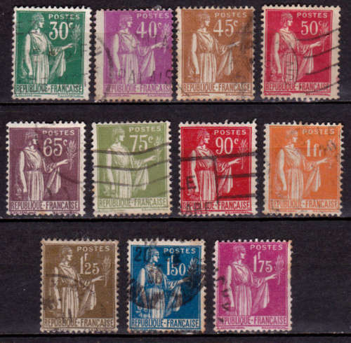 FRANCE 1932 - 1933. NEW DAILY STAMPS, set, UH, CV+/- R 160.00 view scans