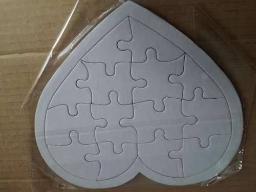 14 Piece Unprinted Hart Shaped Puzzle (104)