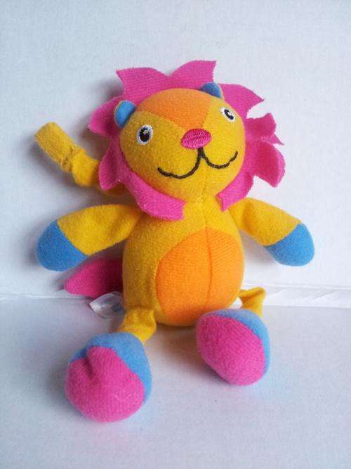 TINYLOVE Toy Lion Rattle That Can Be Attached To Baby Gym Or Similar