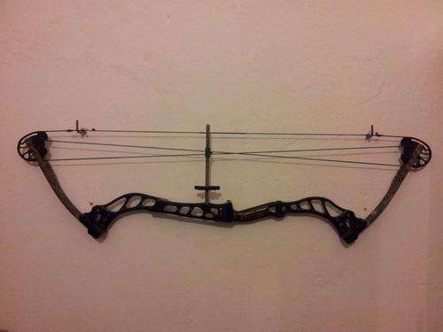 Bowtech Constitution LH  Bare Bow