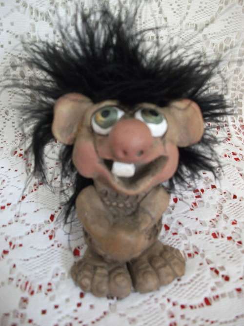 Adorable Little Troll With Ostrich Feather Hair 8cm (Shipping R50)