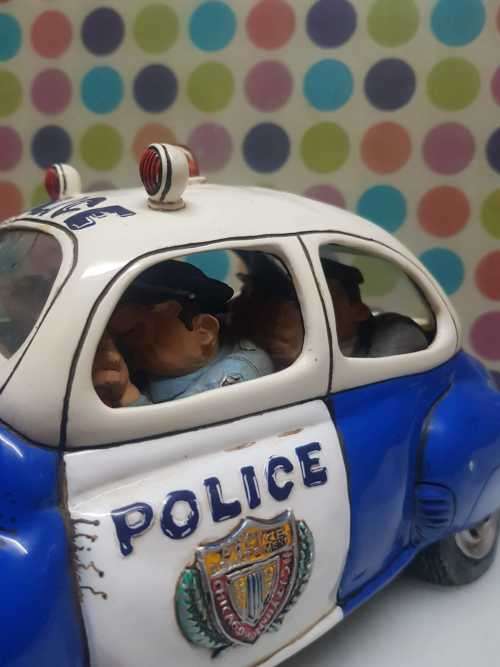Comic Art of Guillermo Forchino - The Police car (retired item)