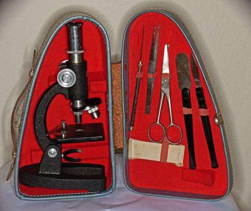 Microscope kit. Cased with microscope and instruments etc.
