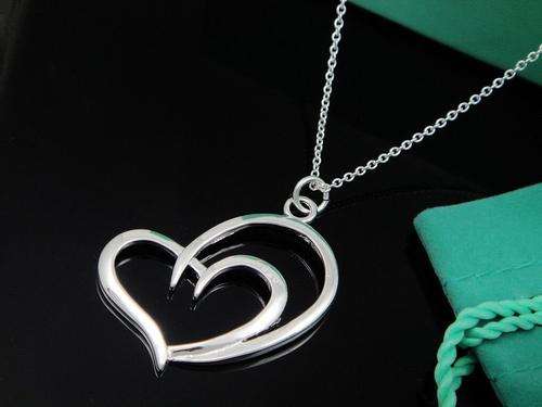 ** STUNNING ** - 925 Silver Sterling Necklace - LOVELY !