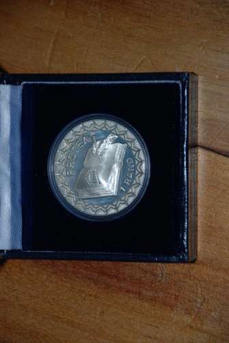 WOW 1996 S1R - PROTEA Silver Coin CONSTITUTION