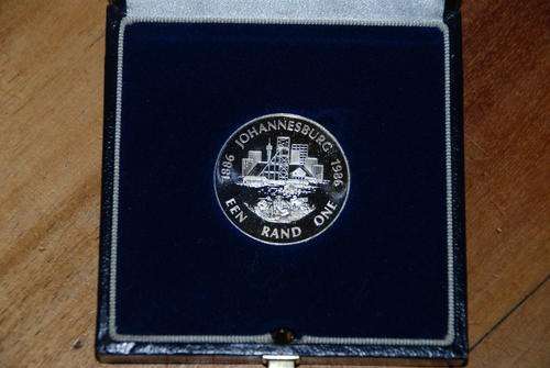 WOW 1986 S1R - Silver Coin JOHANNESBURG