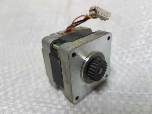 NEMA 17 Stepper Motor - STP-42D2004-01 (Used)