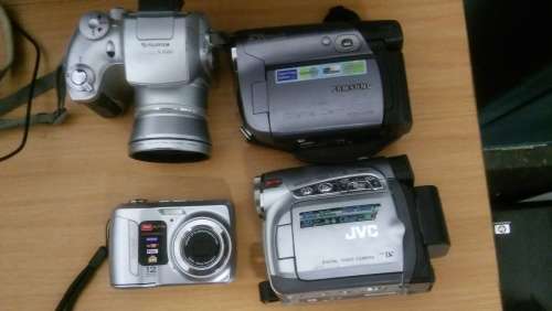 **MASSIVE DEAL** 2 Video Cameras and 2 Cameras for Sale!