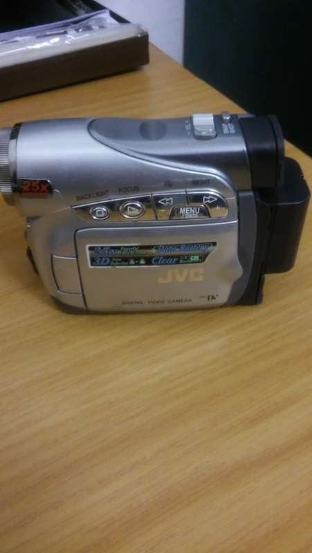 **MASSIVE DEAL** 2 Video Cameras and 2 Cameras for Sale!