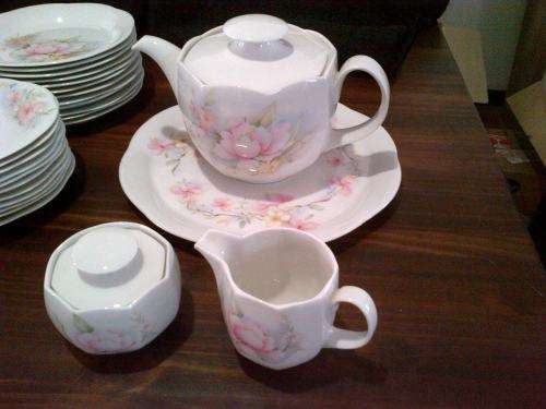 Vintage Constantia Fine china tea set 42pc, serves 12, excelent condition and complete.