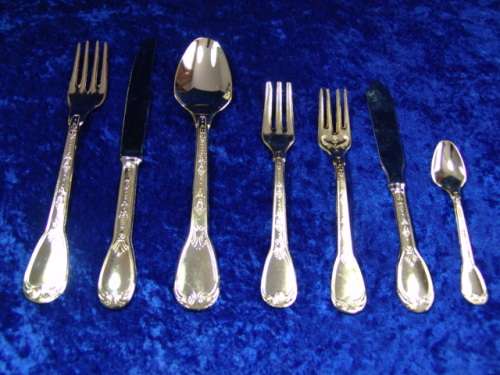 Vintage 61 - Piece 24ct Gold plated Cutlery Set  in original box- Italy. FREE SHIPPING
