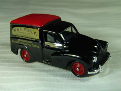 Vintage Collectable Die Cast  "Days Gone" Branded classic  - 1960 Morris Minor Van