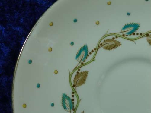 Royal Doulton bone porcelain Trio - Polkadots and leaves - gold trim - H4864