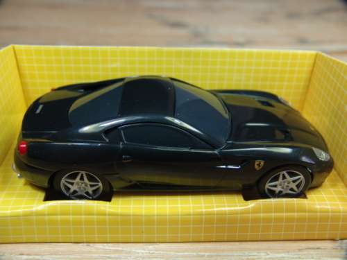 A complete set of 7 Collectable Chell V-Power and Ferrari scale model toy Cars