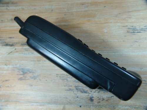 Vintage Nokia 1011 NHE 2XN Cell Phone with pouch - known as a "Brick"