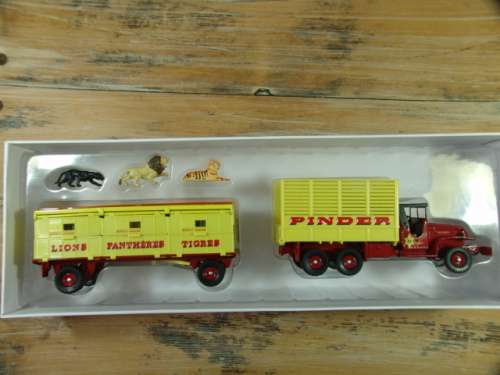 Rare Vintage collectable die cast model Truck and Trailor - Pinder Circus Truck - Scale 1:43