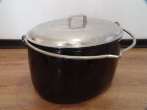 Large vintage Steel Enamel oval Pot - Judge ware