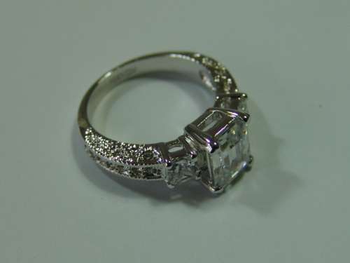 White Sapphires Ring set in 18ct white filled Gold