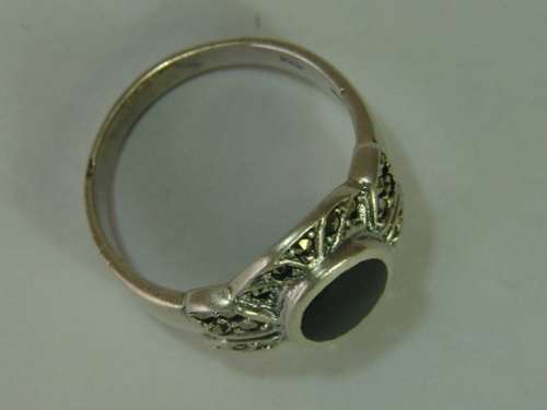 Vintage 925 Silver Art deco Ring with round black Onyx stone