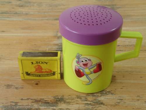Nickelodeon, Little Cooks collection, Dora the explorer, Bake a yummy, Book, Sprinkler and Sieve