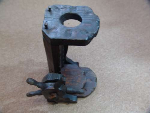 Nautical vintage wooden wine bottle holder