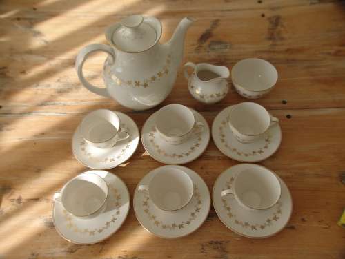 Royal Doulton translucent porcelain complete Tea service. Citadel, TC 1003. 15 piece, serves 6