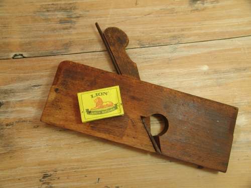 Vintage wooden wood Plane by Preston - 24cm x 8,5cm x 2,5cm