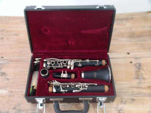 Vintage Santa Wood, Clarinet in original Case, excellent condition