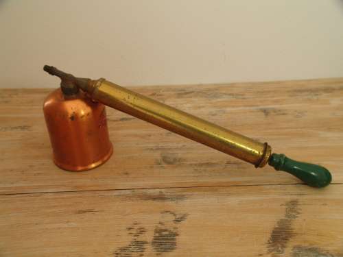 Vintage Rega brass and copper poison spray Pump with wooden handle - 33cm