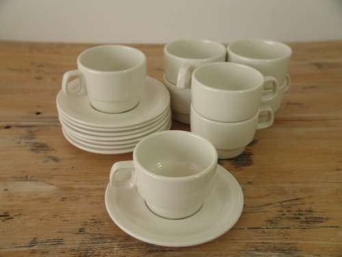 Set of 8 Continental Supradura cup and saucers, 16 piece, serves 8 - Hotel ware