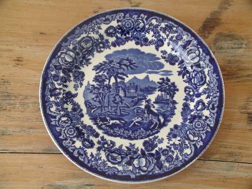 Antique Petrus Regnout Co, Maastricht blue and white, Amazone Charger, Knights Castle Hounds, 26cm