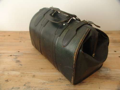 Vintage Doctor's leather Bag, Green, 40cm x 20cm x 20cm