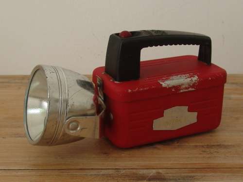 Vintage Eveready No.61 Lantern Flash light, 22cm x 12cm x 10cm