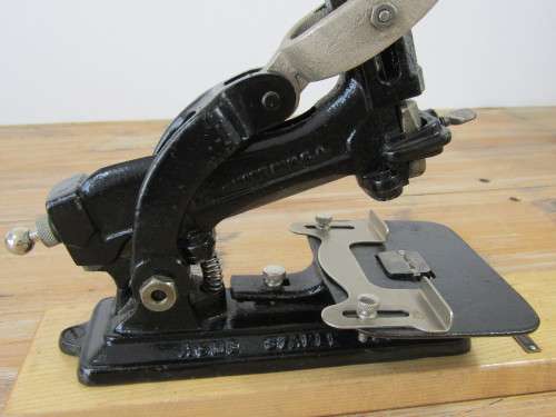 Large early 1900's Acme no.1 cast iron industrial Stapler, USA, 20cm x 20cm x 10cm, working