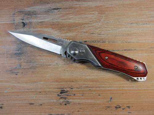 Excellent quality Yongli spring flick Knife with light, stainless steel, 11cm closed 20cm open