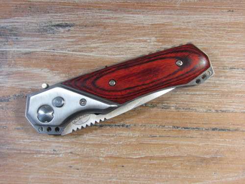 Excellent quality Yongli spring flick Knife with light, stainless steel, 11cm closed 20cm open