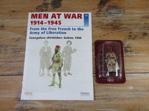 Men at War 1914-1945, pewter die cast soldier and booklet, Del Prado collection, French army, mint