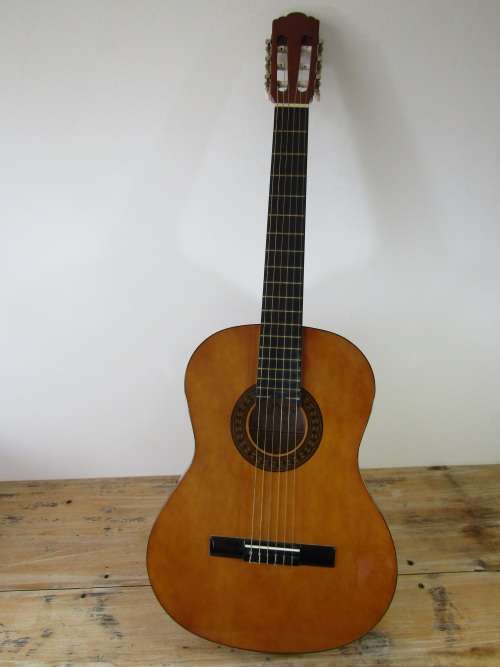 Vintage Santafe Acoustic Guitar CG100 in carry bag, excellent working condition