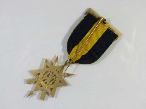 Masonic free Mason HM silver and gilded Medal, original box, excellent condition