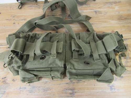 SADF military kidney webbing with shoulder straps, excellent condition