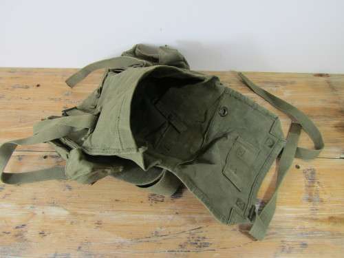 SADF military webbing Backpack complete, 33cm x 35cm, excellent condition