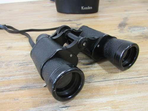 Vintage Kenko Binoculars in original case, working *No reserve auction Now On at Port no.5*